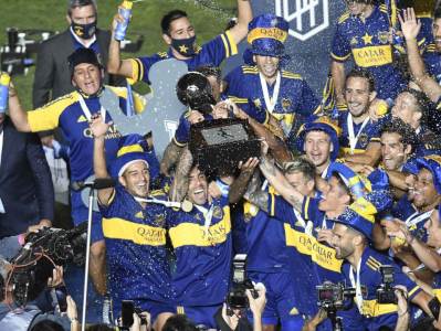  GOTOV PRVI KUP DIJEGA ARMANDA MARADONE: Delirijum u Buenos Ajresu, posle drame i penala Boka u istor 