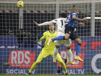  VIDAL POLJUBIO GRB RIVALA PRED DERBI, NAVIJAČI POLUDELI: Posle meča se branio, ali ni gol nije dovol 