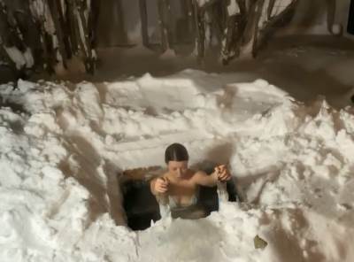  ruskinja-bogojavljenje-jekaterina-bobrova-bogojavljenje-rusija-ledena-rupa-instagram 