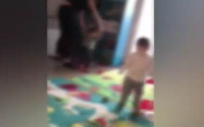  UZNEMIRUJUĆE! SNIMAK IZ BEOGRADSKOG VRTIĆA: Djecu zatvaraju u špajz, vaspitačica se dere dok JECAJU 