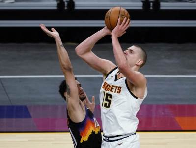  /nikola-jokic-denver-finiks-sans 