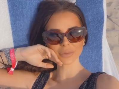  OGROMNI SILIKONI NA SVE STRANE: Zorannah skinula majicu i pokazala zašto se sad svi okreću za njom! (FOTO) 