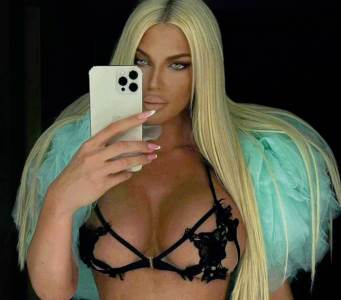  TRAČICE NA SILIKONIMA ZAPALILE INSTAGRAM: Jelena Karleuša u donjem vešu raspametila pratioce! (FOTO, ANKETA) 