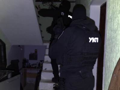  LEZI DOLJE, POLICIJA! Uhapšen jedan od vođa navijača Partizana, pogledajte spektakularnu akciju upada u "štek"! (VIDEO) 