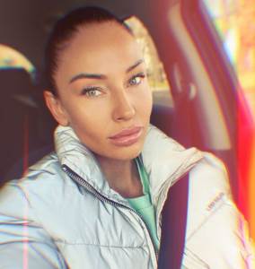  KATARINA ŽIVKOVIĆ BEZ TRUNKE ŠMINKE: Podelila fotku i zaradila GOMILU LAJKOVA! Fanovi oduševljeni! (FOTO) 