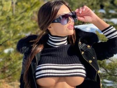  GOLIH SILIKONA POZIRALA NA SNEGU: Stanijine grudi izazvale haos na mrežama - "Nemoj da nazebu te predobre..." (FOTO) 