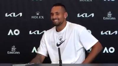  KIRJOS 2 MINUTA PLJUVAO NOVAKA, PA SE DIVIO SEBI: 