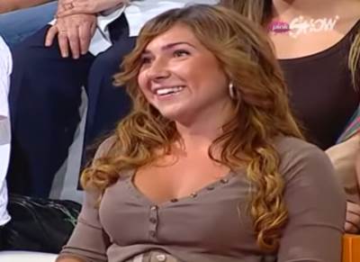  JOVANA JEREMIĆ PRE 10 GODINA TAPŠALA U PUBLICI: Pogledajte kako je izgledala pre korekcija! (FOTO) 