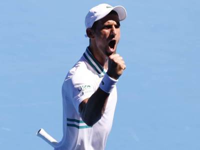  ĐOKOVIĆ POBIJEDIO POSLIJE 3 I PO SATA MUČENJA: Novak nervirao navijače, pa slomio žilavog Amerikanca! 
