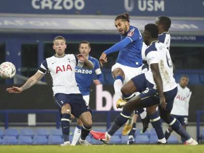  ŽOZE I VELIKI KARLO NAM PODARILI MEČ GODINE: 9 golova, preokreti i 120 minuta atomskog fudbala! 