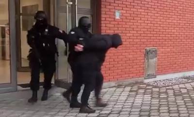  PRVE SLIKE I SNIMCI UHAPŠENIH: Sumnja se da su planirali ubistvo, trgovali narkoticima i oružjem (VIDEO) 