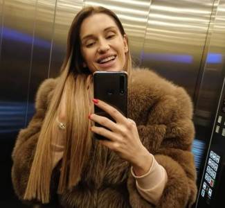  POKAZALA NOVOG DEČKA, PA ŠOKIRALA TRANSFORMACIJOM: Anja Mit se pohvalila novom frizurom! Komentari pljušte! (FOTO) 