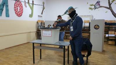  IZBORI NA KiM: Zatvorena birališta, masovan odziv građana, vodi pokret Samoopredeljenje sa oko 40% o 