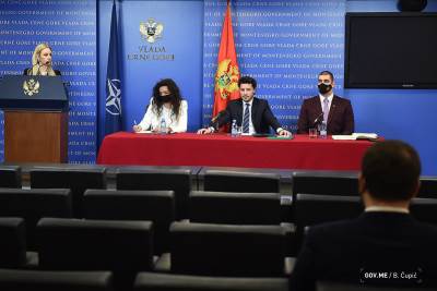  ABAZOVIĆ: PRONEVJERENO VIŠE OD MILION EURA U MUP-u! KUPILI LOŠU OPREMU, PA MIJENJALI NALJEPNICE PROIZVOĐAČA 