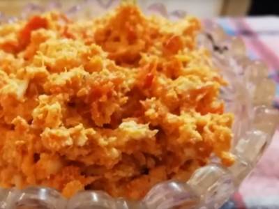  ORIGINAL RECEPT ZA URNEBES SALATU, KAO IZ NAJBOLJE KAFANE: Kremasta i pikantna baš koliko treba - 