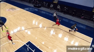  POGLEDAJTE NAJBRUTALNIJE ZAKUCAVANJE SEZONE: Prvi pik "posterizovao" Japanca, ovo je bilo žestoko! ( 