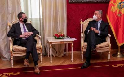  PREDSJEDNIK ĐUKANOVIĆ PRIMIO AKREDITIVE AMBASADORA 