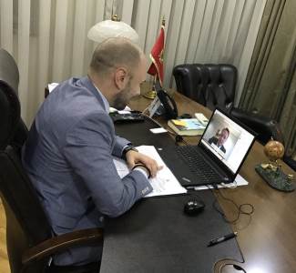  RADULOVIĆ SA VARHELJIJEM: Oblast pravosuđa i tužilaštva ostaju na vrhu prioriteta, CG jasno opredije 