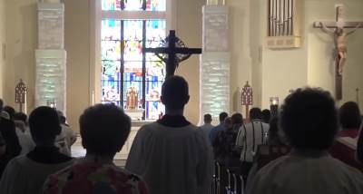  PORAŽAVAJUĆI PODACI ZA KATOLIČKU CRKVU U FRANCUSKOJ: 10.000 dece seksualno zlostavljali sveštenici 