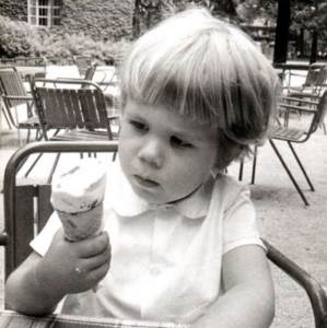  Žika Todorović  kao mali žena uloge 