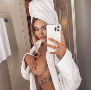  ruskinja gola na instagramu 