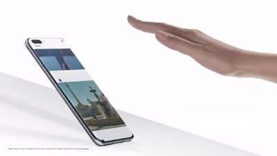  PRVI TELEFONI KOJI SE PRODAJU SA NOVIM OPERATIVNIM SISTEMOM 