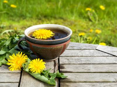  ŠTITI BUBREGE I JETRU, POMAŽE KOD PROBLEMA SA KOŽOM: Maslačak je pun vitamina i minerala, evo kako da ga koristite 