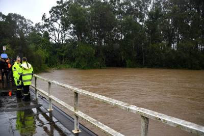  Poplave u Indiji dovele do stradanja namanje 10 osoba 