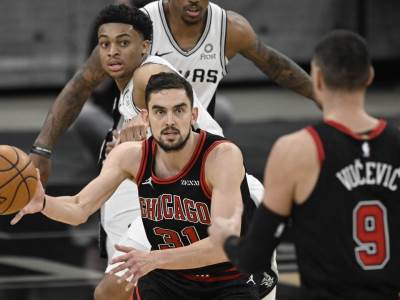  NIKOLA VUČEVIĆ ODUŠEVIO NBA NA DEBIJU U ČIKAGU: Crnogorac pokazao da će biti pojačanje 