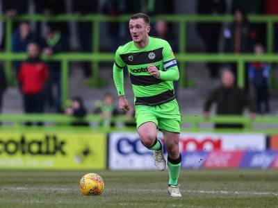  TRAGEDIJA U ENGLESKOJ - IZNENADA PREMINUO FUDBALER Kapiten Jeovila Li Kolins 