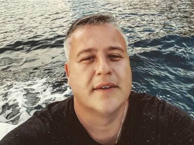  NE PLANIRAM DA UMREM OD OPERACIJE ŽELUCA: Pjevaču ne smeta što se ugojio 