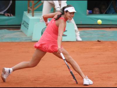  ana ivanovic prodaje haljinu aukcia Gavrilo Djurdjevic 