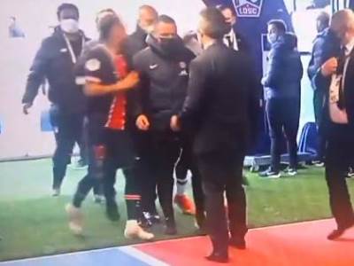  Nejmar posle jednog duela u finišu nasrnuo na igrače Lila Posle meča je napao štopera Lila Tijaga  