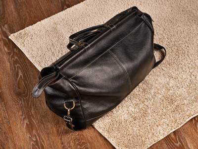  zasto torbu ne valja drzati na podu narodna vjerovanja 