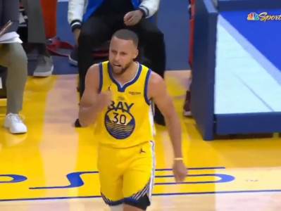  Stef Kari trojka nikola jokic 