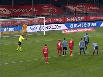  fudbaler ajaksa blam penal 