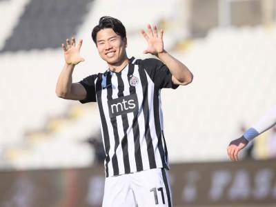  takuma asano dobio ponudu da igra u tursku 