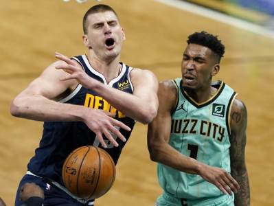  nikola jokic asistencije  