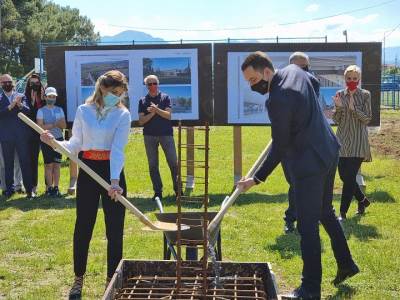 gradiće se škola u tološima 