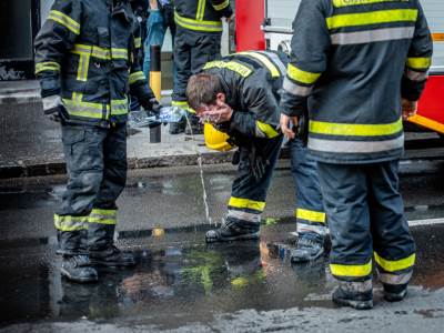  eksplozija u zemunu povrijedjen vatrogasac 