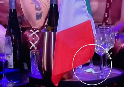  sumnjivi detalj sa stola italijana 