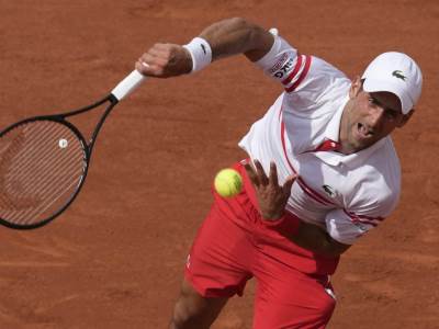  novak u problemu litvanac uradio nešto što niko nije do sada 