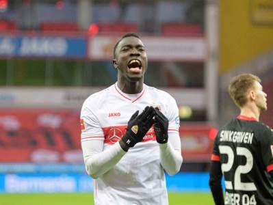  Silas Vamangituk otkrio pravo ime i godine 