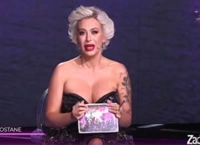  dusica jakovljevic sama u studiju 