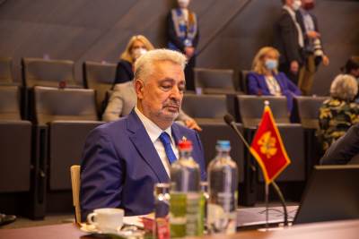  KRIVOKAPIĆ IZ BRISELA PORUČIO: POZDRAVLJAM SVAKU ODLUKU KOJU DONESE 41 POSLANIK, PLATFORMA DF-a NIJE UPUĆENA MENI 