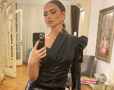  emina jahovic mustafa sandal 