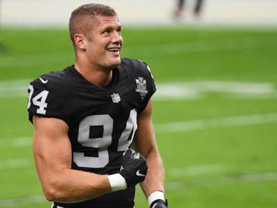  Karl Nasib nfl priznao da je gej 