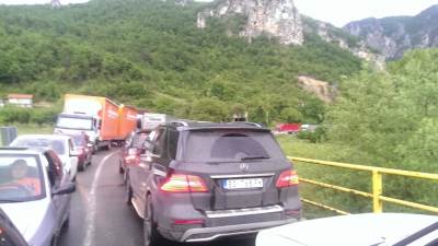  Kilometarske kolone kod Dobrkova 