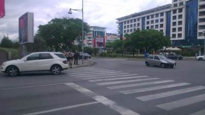  Lakši udes ispred zgrade T-coma 