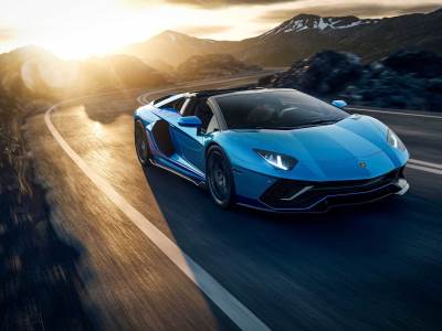  atmosferski V12 motor Lamborghini 